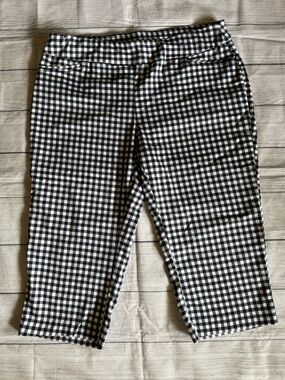 Croft & Barrow Gingham Capri Pants Black White Size 16